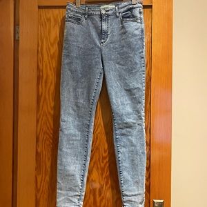Worn once Guess 1981 Skinny Jeans